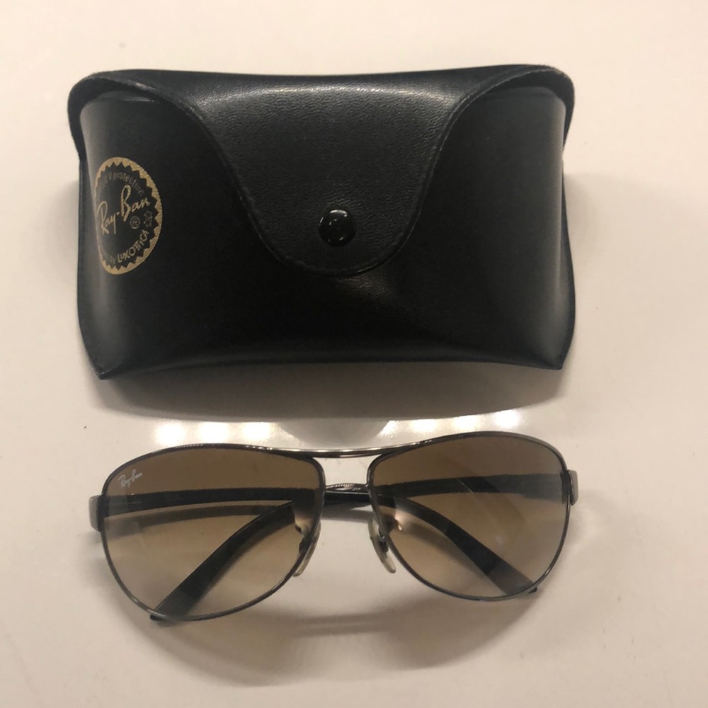 Ray Ban Aviator sunglasses